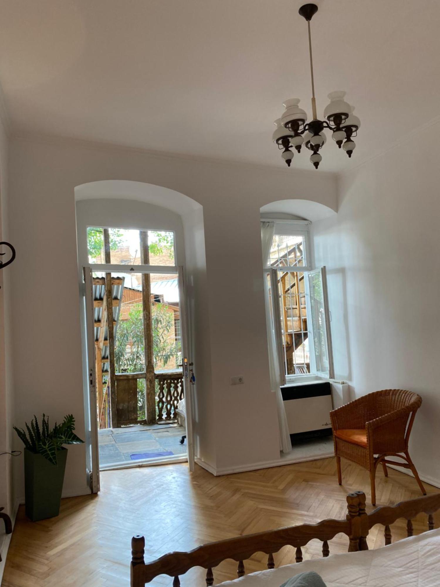 Old Tbilisi City Center, Two - Room Apartment Buitenkant foto