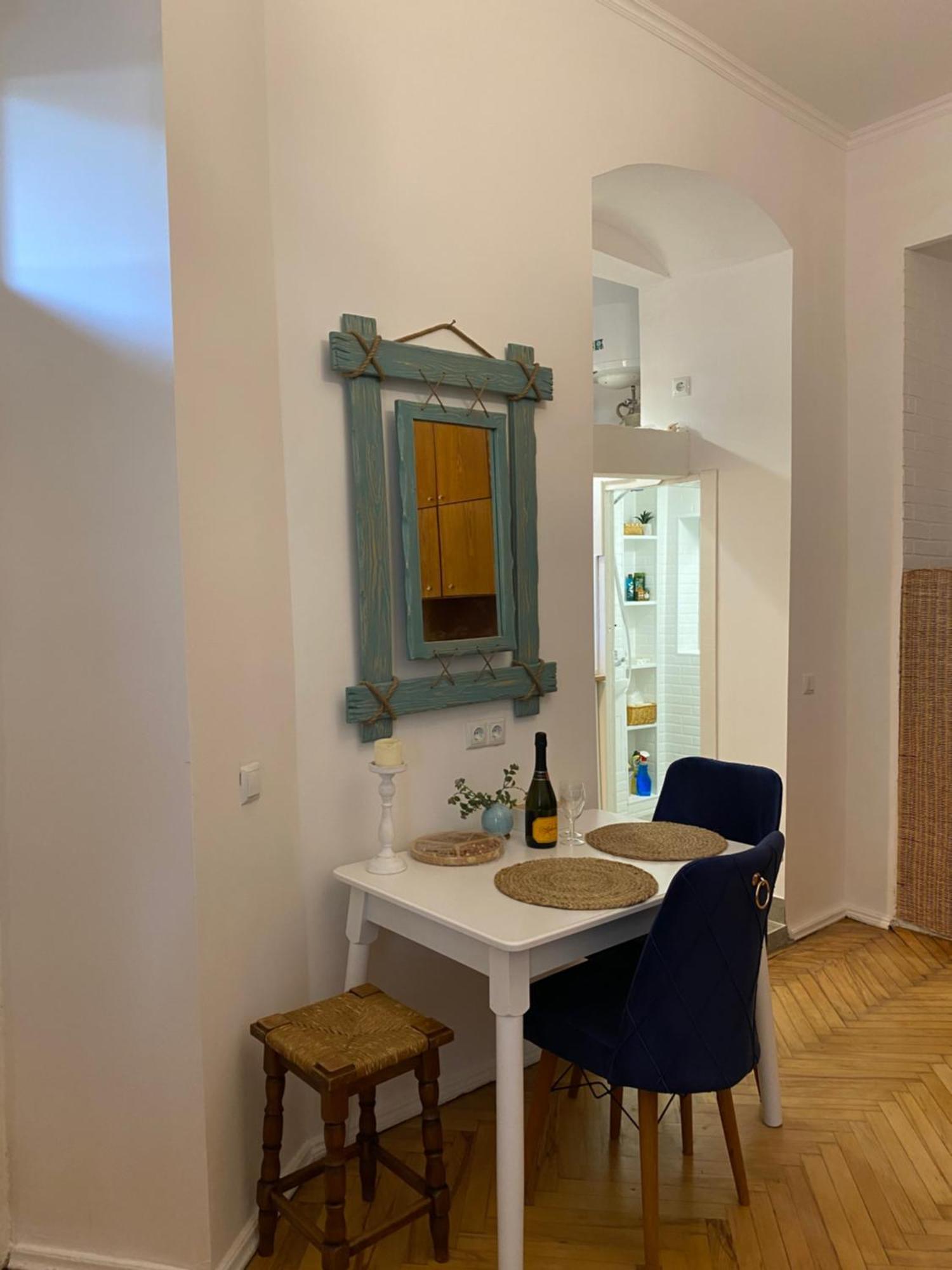 Old Tbilisi City Center, Two - Room Apartment Buitenkant foto
