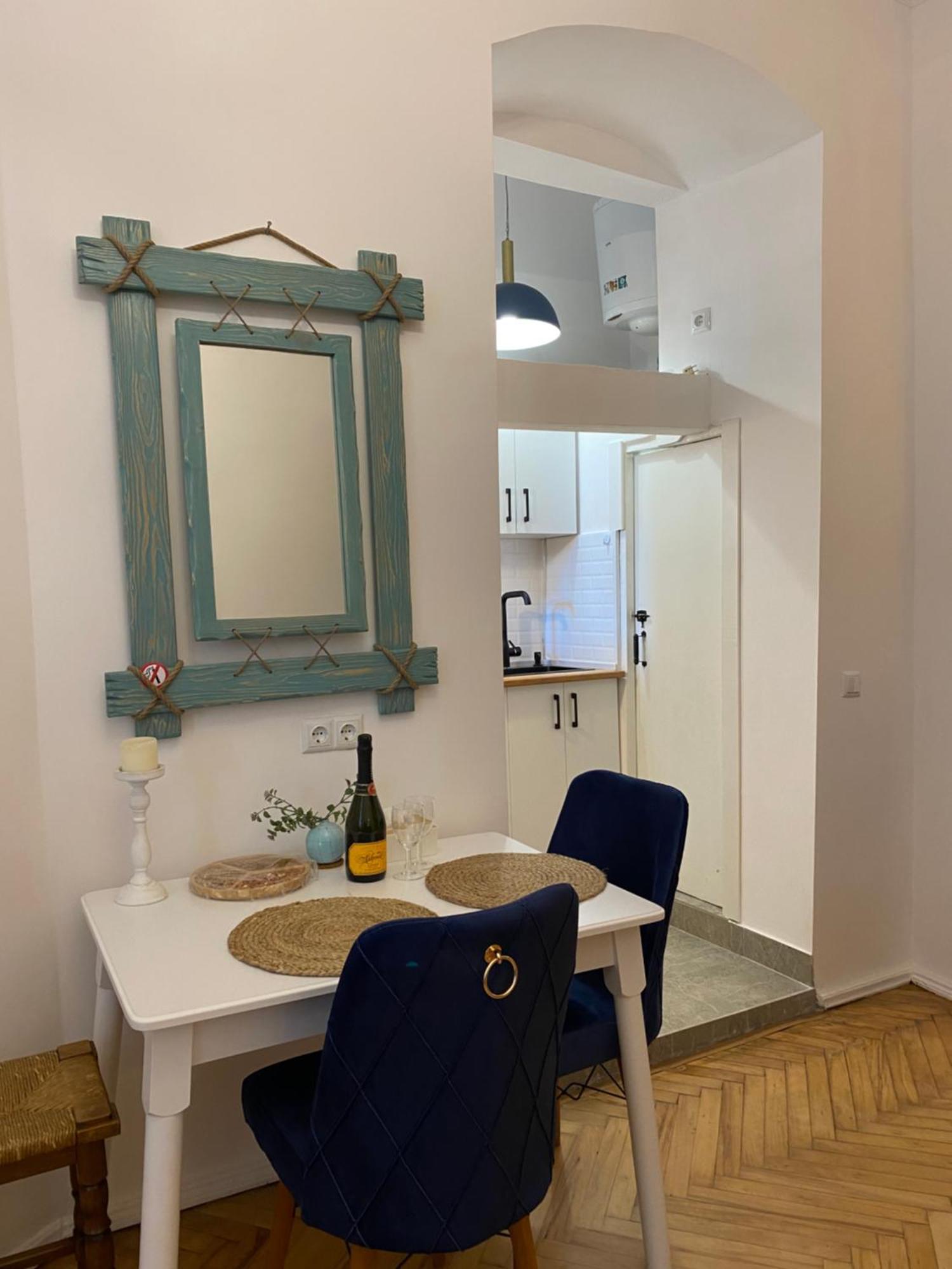 Old Tbilisi City Center, Two - Room Apartment Buitenkant foto